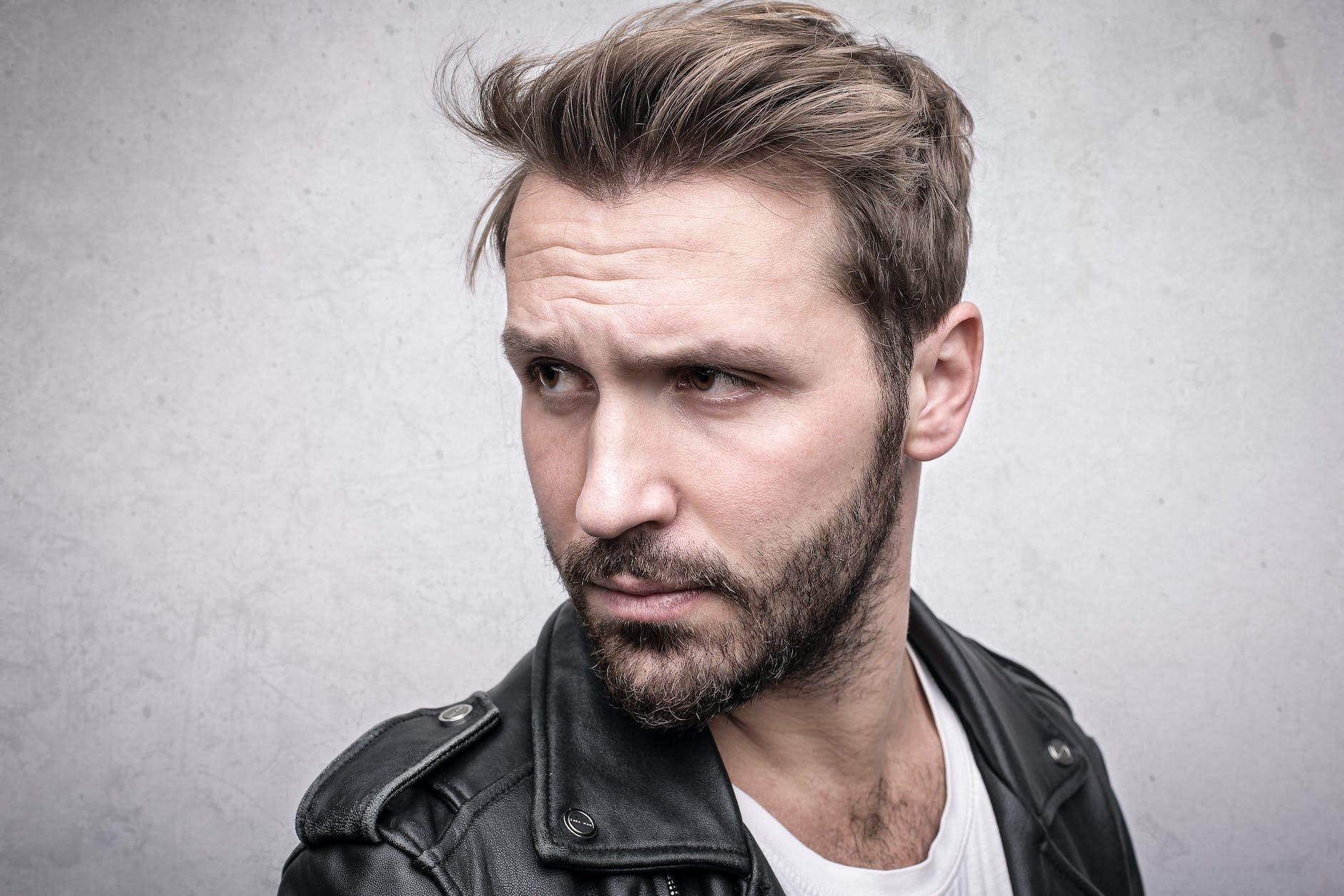 How to Maintain Healthy Hair for Men